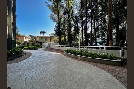 Apartamento para alugar com 210m², 3 quartos e 4 vagas Apartamento para alugar com 210m², 3 quartos e 4 vagasÁrea Comum