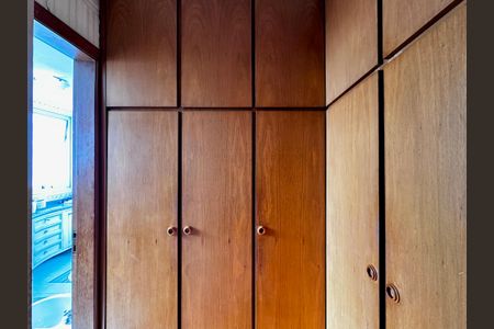 Apartamento para alugar com 210m², 3 quartos e 4 vagas Apartamento para alugar com 210m², 3 quartos e 4 vagasCloset da Suíte 1