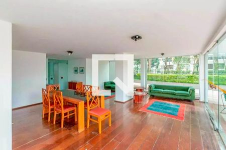 Apartamento para alugar com 210m², 3 quartos e 4 vagas Apartamento para alugar com 210m², 3 quartos e 4 vagasÁrea comum - Salão de Festas