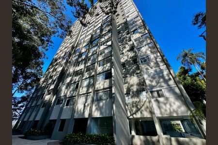 Apartamento para alugar com 210m², 3 quartos e 4 vagas Apartamento para alugar com 210m², 3 quartos e 4 vagasFachada Bloco