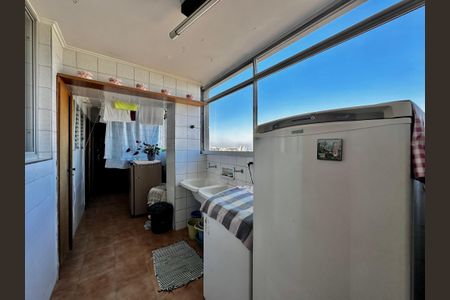 Apartamento para alugar com 210m², 3 quartos e 4 vagas Apartamento para alugar com 210m², 3 quartos e 4 vagasÁrea de Serviço