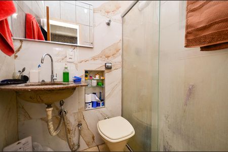 Casa à venda com 400m², 6 quartos e 2 vagas Casa à venda com 400m², 6 quartos e 2 vagasBanheiro Suite