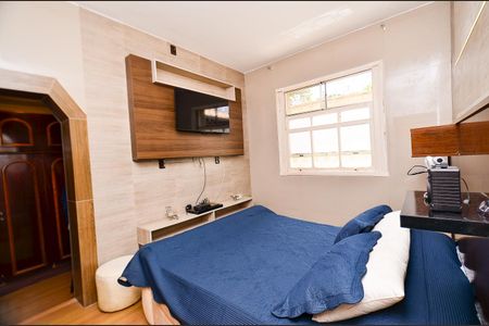 Casa à venda com 400m², 6 quartos e 2 vagas Casa à venda com 400m², 6 quartos e 2 vagasSuite