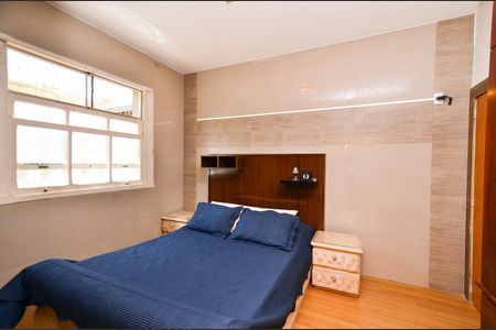 Casa à venda com 400m², 6 quartos e 2 vagas Casa à venda com 400m², 6 quartos e 2 vagasSuite