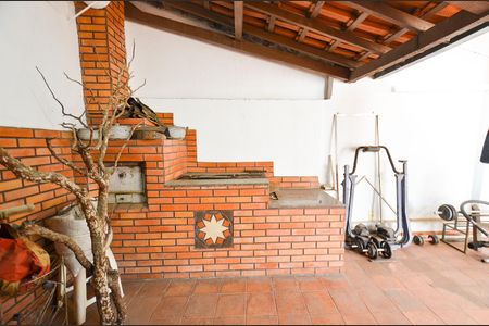 Casa à venda com 400m², 6 quartos e 2 vagas Casa à venda com 400m², 6 quartos e 2 vagasÁrea externa - Churrasqueira