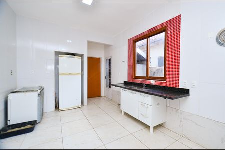 Casa à venda com 400m², 6 quartos e 2 vagas Casa à venda com 400m², 6 quartos e 2 vagasCozinha Casa 2