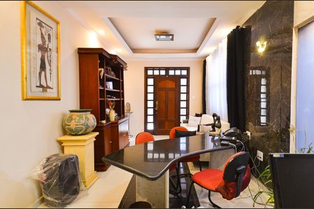 Sala de casa à venda com 5 quartos, 400m² em Santa Tereza, Belo Horizonte