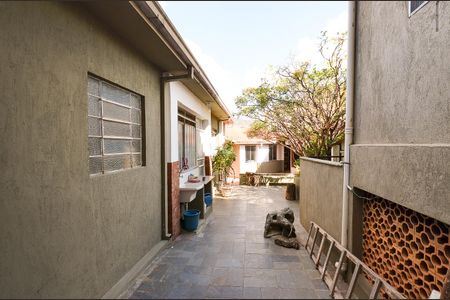 Casa à venda com 400m², 6 quartos e 2 vagas Casa à venda com 400m², 6 quartos e 2 vagasÁrea de Serviço