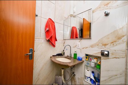 Casa à venda com 400m², 6 quartos e 2 vagas Casa à venda com 400m², 6 quartos e 2 vagasBanheiro Suite