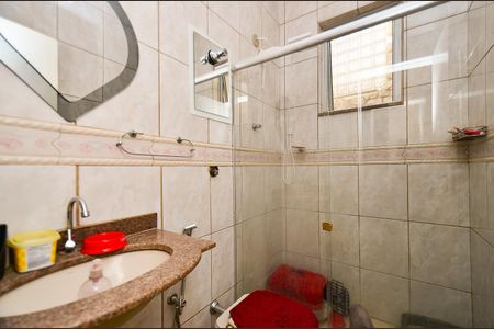 Casa à venda com 400m², 6 quartos e 2 vagas Casa à venda com 400m², 6 quartos e 2 vagasBanheiro Social