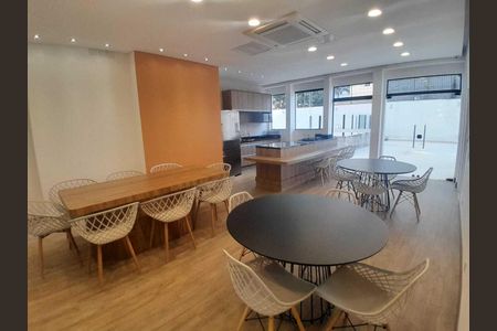 Apartamento à venda com 190m², 3 quartos e 2 vagasÁrea comum - Salão de festas