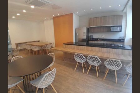 Apartamento à venda com 190m², 3 quartos e 2 vagasÁrea comum - Salão de festas