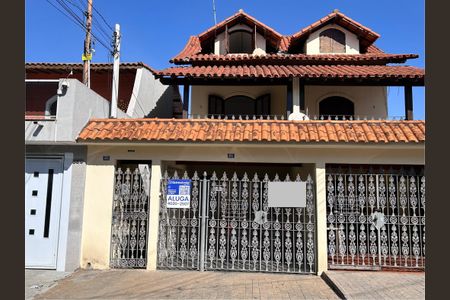 Fachada de casa à venda com 3 quartos, 115m² em Jardim America, Guarulhos