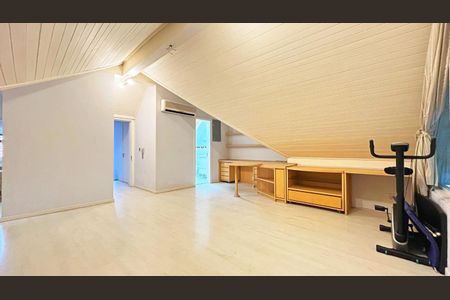 Casa de condomínio à venda com 177m², 3 quartos e 2 vagasQuarto 2