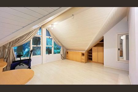 Casa de condomínio à venda com 177m², 3 quartos e 2 vagasQuarto 2