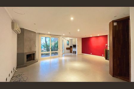 Casa de condomínio à venda com 177m², 3 quartos e 2 vagasSala