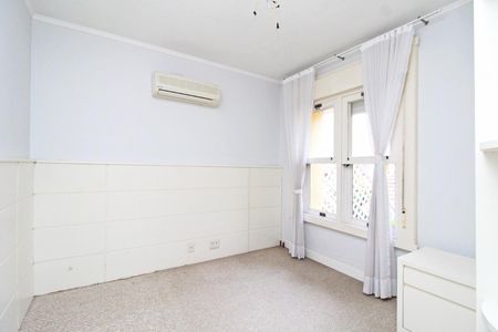 Casa de condomínio à venda com 177m², 3 quartos e 2 vagasQuarto 3