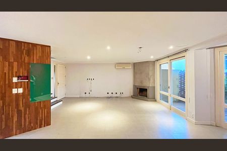 Casa de condomínio à venda com 177m², 3 quartos e 2 vagasSala