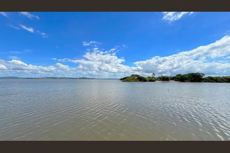 Casa de condomínio à venda com 177m², 3 quartos e 2 vagasVista