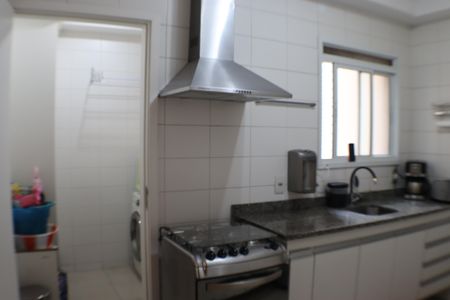 Apartamento à venda com 85m², 3 quartos e 2 vagas Apartamento à venda com 85m², 3 quartos e 2 vagasCozinha