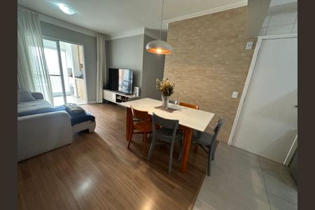 Apartamento à venda com 85m², 3 quartos e 2 vagas Apartamento à venda com 85m², 3 quartos e 2 vagasSala