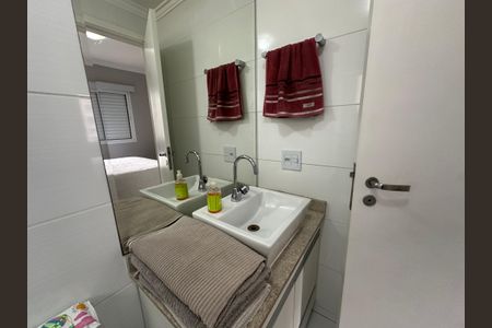 Apartamento à venda com 85m², 3 quartos e 2 vagas Apartamento à venda com 85m², 3 quartos e 2 vagasBanheiro da Suíte 1