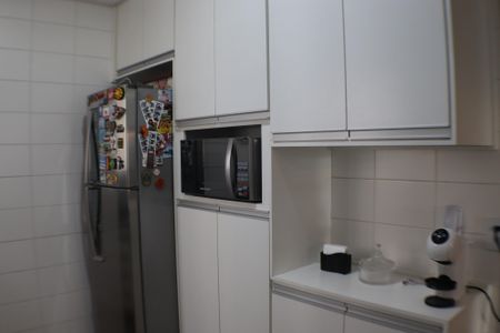 Apartamento à venda com 85m², 3 quartos e 2 vagas Apartamento à venda com 85m², 3 quartos e 2 vagasCozinha