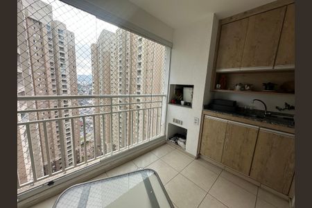 Apartamento à venda com 85m², 3 quartos e 2 vagas Apartamento à venda com 85m², 3 quartos e 2 vagasVaranda