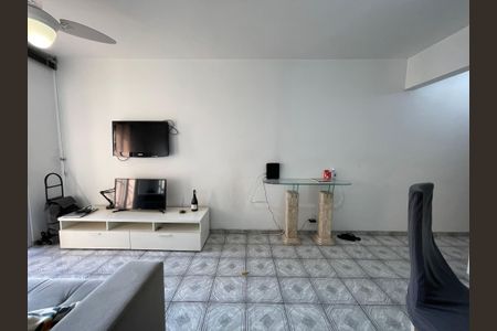 Apartamento à venda com 69m², 3 quartos e 1 vaga Apartamento à venda com 69m², 3 quartos e 1 vagaSala