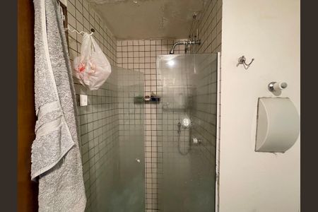 Apartamento à venda com 69m², 3 quartos e 1 vaga Apartamento à venda com 69m², 3 quartos e 1 vagaBanheiro Social