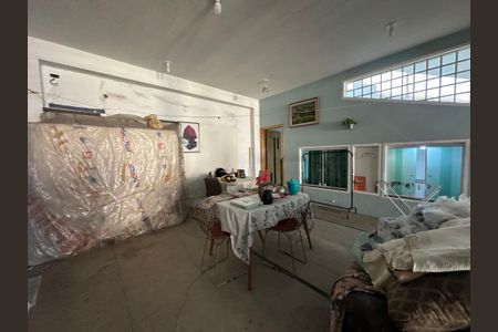 Casa para alugar com 30m², 1 quarto e sem vaga Casa para alugar com 30m², 1 quarto e sem vagaQuintal