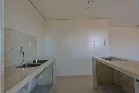 Apartamento à venda com 85m², 3 quartos e 2 vagasCozinha