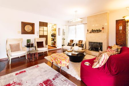 Apartamento à venda com 264m², 4 quartos e 6 vagas Apartamento à venda com 264m², 4 quartos e 6 vagasÁrea Gourmet - Sala