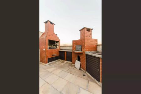 Apartamento à venda com 264m², 4 quartos e 6 vagas Apartamento à venda com 264m², 4 quartos e 6 vagasÁrea comum - Churrasqueira