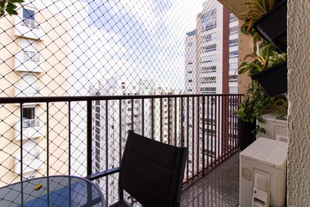 Apartamento à venda com 264m², 4 quartos e 6 vagas Apartamento à venda com 264m², 4 quartos e 6 vagasVaranda da Sala