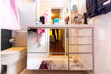 Apartamento à venda com 264m², 4 quartos e 6 vagas Apartamento à venda com 264m², 4 quartos e 6 vagasBanheiro da Suíte