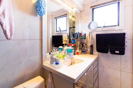 Apartamento à venda com 264m², 4 quartos e 6 vagas Apartamento à venda com 264m², 4 quartos e 6 vagasBanheiro da Suíte