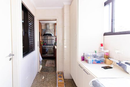 Apartamento à venda com 264m², 4 quartos e 6 vagas Apartamento à venda com 264m², 4 quartos e 6 vagasÁrea de Serviço