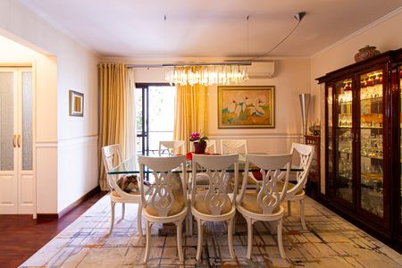Apartamento à venda com 264m², 4 quartos e 6 vagas Apartamento à venda com 264m², 4 quartos e 6 vagasSala - Sala de Jantar