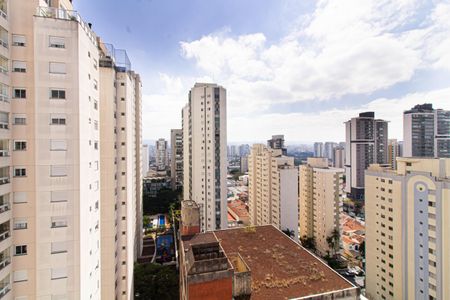 Apartamento à venda com 264m², 4 quartos e 6 vagas Apartamento à venda com 264m², 4 quartos e 6 vagasTerraço privativo