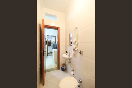 Casa à venda com 153m², 3 quartos e 4 vagas Casa à venda com 153m², 3 quartos e 4 vagasBanheiro de Serviço