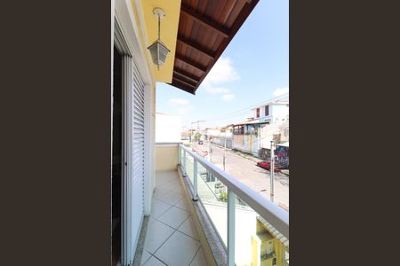 Sacada Suíte de casa à venda com 3 quartos, 153m² em Vila Nivi, São Paulo