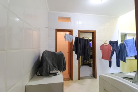 Casa à venda com 153m², 3 quartos e 4 vagas Casa à venda com 153m², 3 quartos e 4 vagasÁrea de Serviço 2