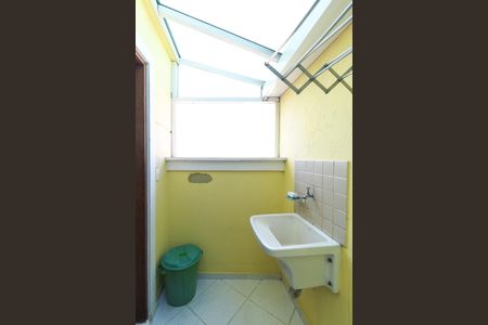 Casa à venda com 153m², 3 quartos e 4 vagas Casa à venda com 153m², 3 quartos e 4 vagasÁrea de Serviço