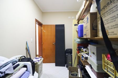 Casa à venda com 153m², 3 quartos e 4 vagas Casa à venda com 153m², 3 quartos e 4 vagasQuarto de Serviço