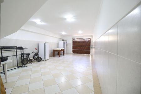 Casa à venda com 153m², 3 quartos e 4 vagas Casa à venda com 153m², 3 quartos e 4 vagasÁrea comum