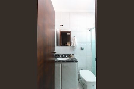 Casa à venda com 153m², 3 quartos e 4 vagas Casa à venda com 153m², 3 quartos e 4 vagasBanheiro Suíte 2