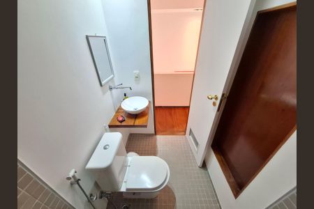 Banheiro de casa para alugar com 1 quarto, 47m² em Santa Teresa, Rio de Janeiro