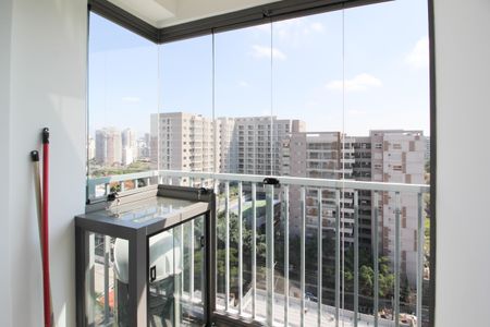 Studio para alugar com 24m², 1 quarto e sem vaga Studio para alugar com 24m², 1 quarto e sem vagaVaranda