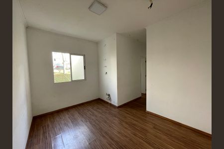Sala de apartamento para alugar com 2 quartos, 45m² em Jardim Central, Cotia